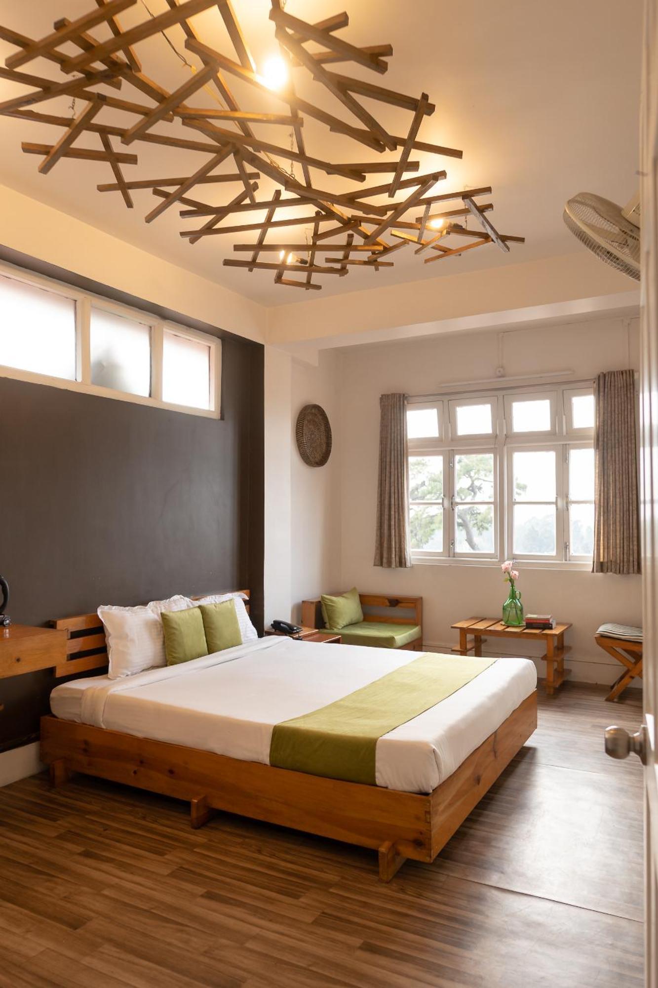 The Living Roof Hotel Shillong Buitenkant foto