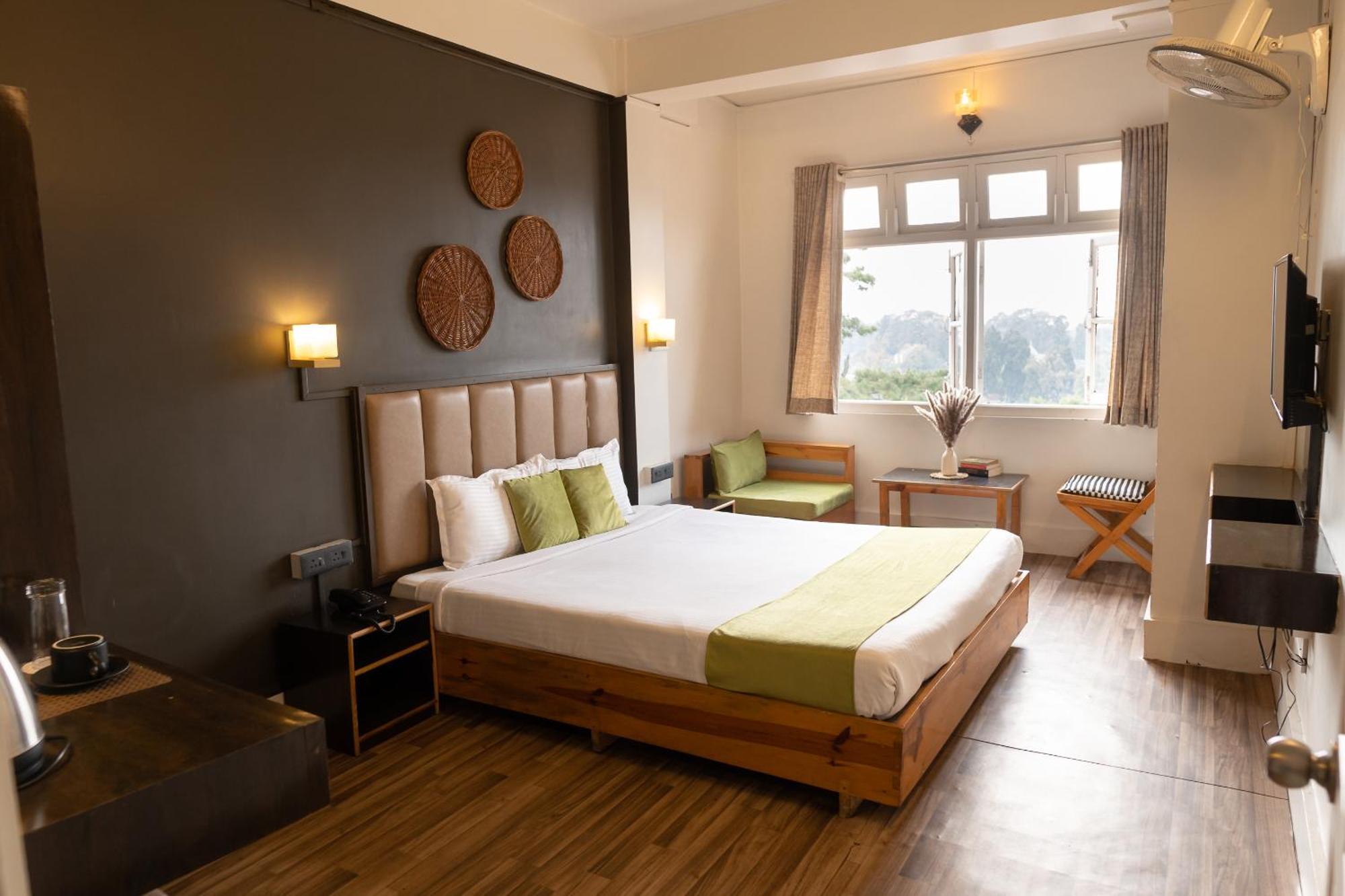 The Living Roof Hotel Shillong Buitenkant foto